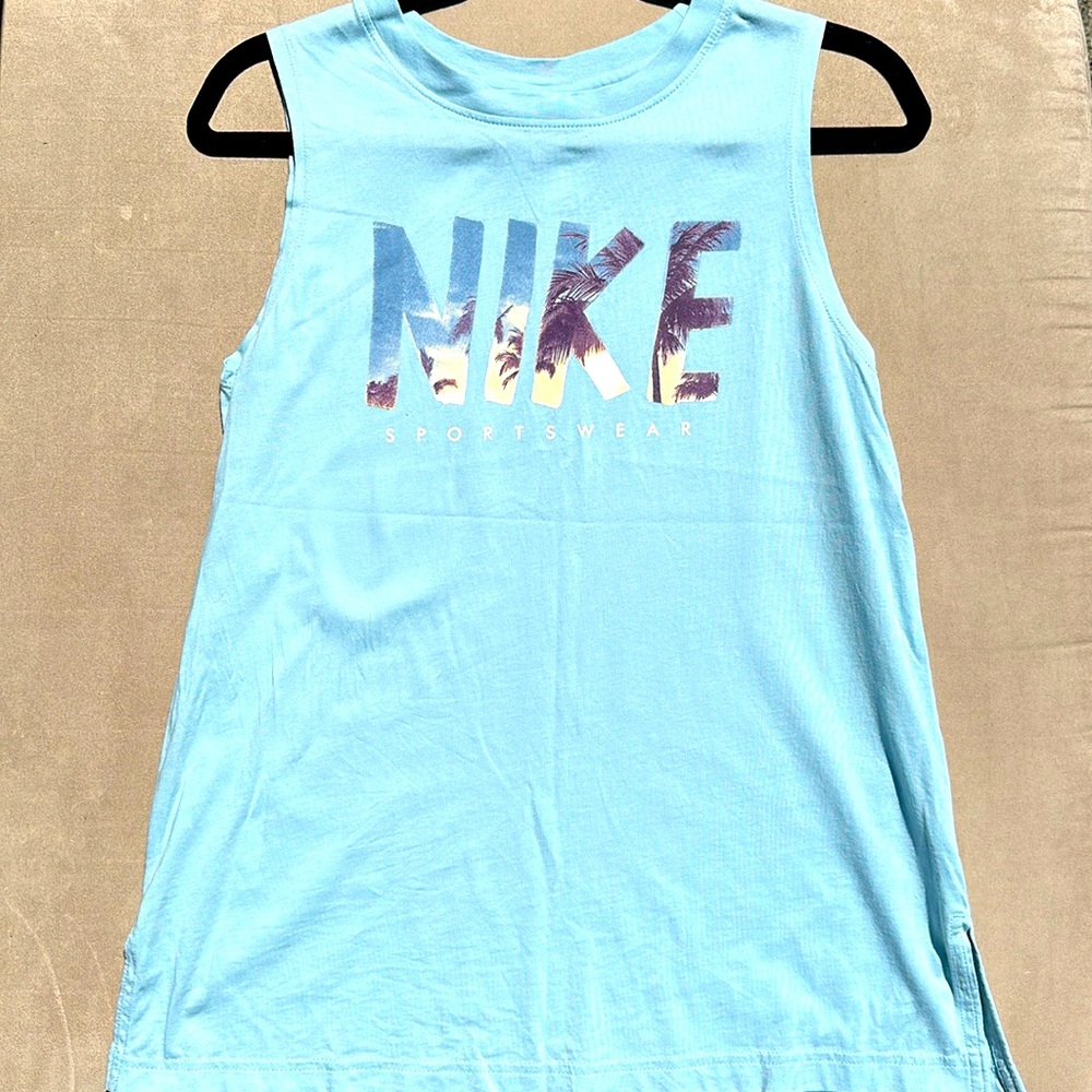 Nike Women’s Workout Top